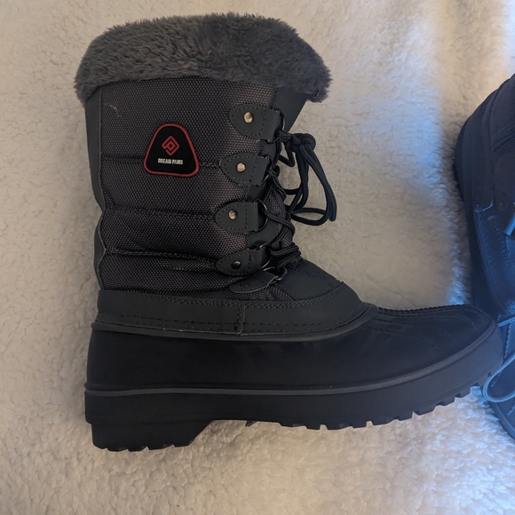 Faux fur-lined winter boots - Dream Pairs Thinsulate, size 9 - Picture 3 of 5